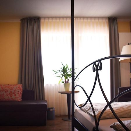 Landhotel Zur Post 바트코니크 외부 사진